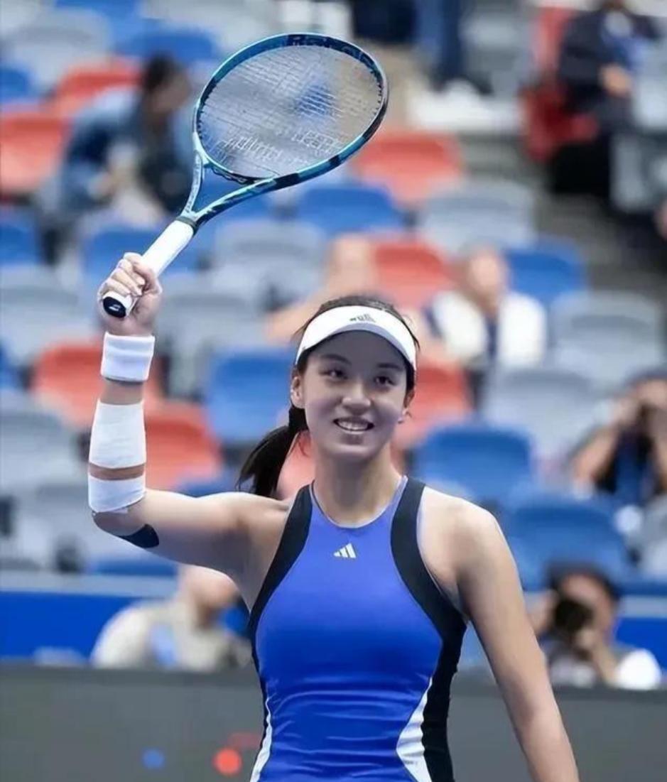 关于阿扎伦卡重返赛场,出色发挥首场状态出色,尤文图斯观众沸腾!的信息九游游戏推荐