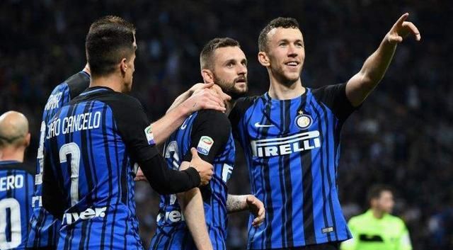 包含社区盾倒计时，罗马今夜官宣签约，细节引发关注，震撼外界，细节决定成败的词条